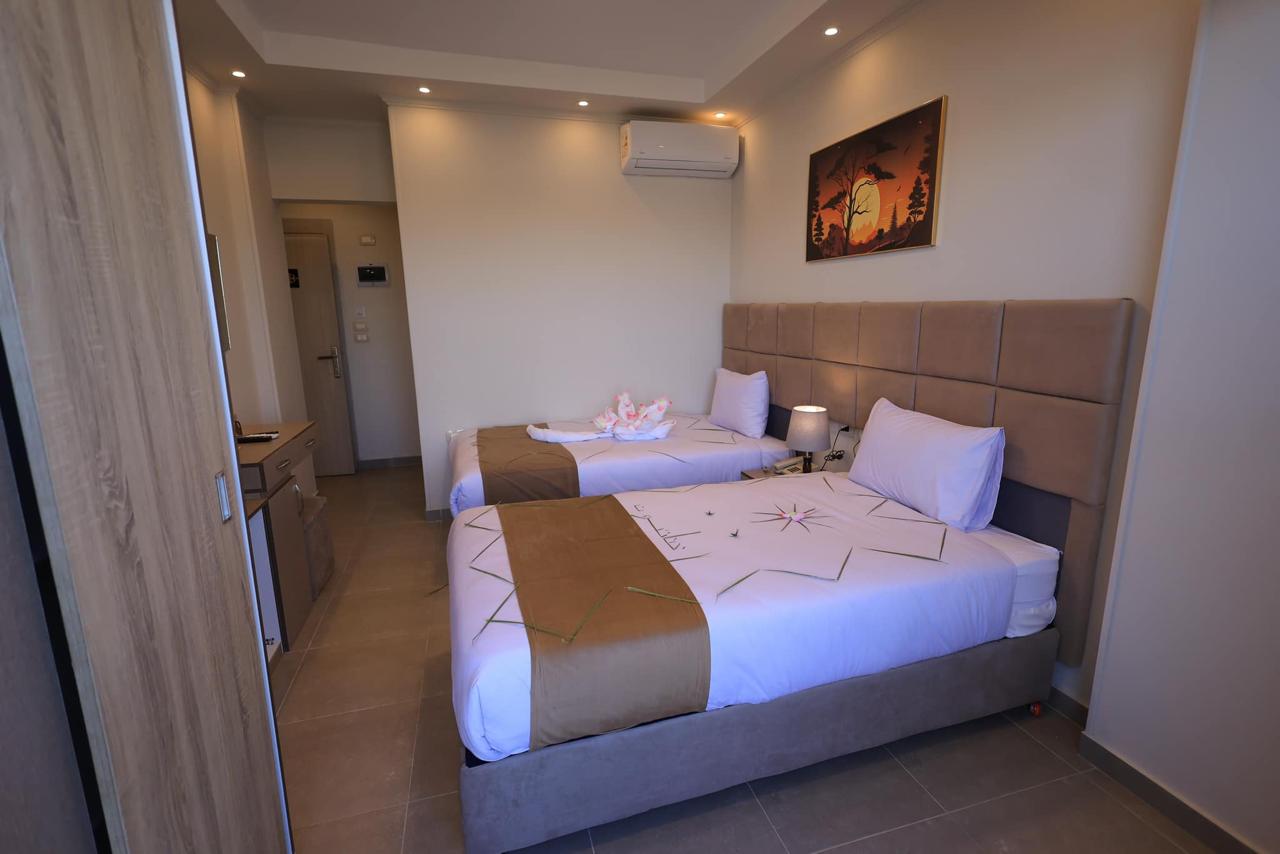 Akhenaton Hotel
